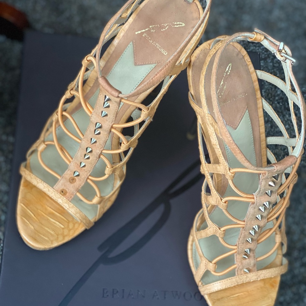 B Brian Atwood W B Snake Skin & Suede W/Studs & Metal Heels Platforms - Picture 10 of 14